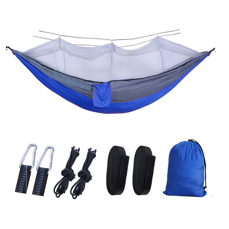 Outdoor hängematte mit moskitonetz