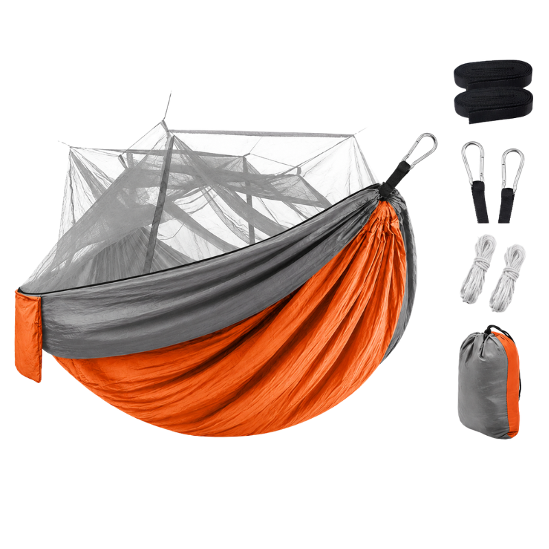 Outdoor hängematte mit moskitonetz