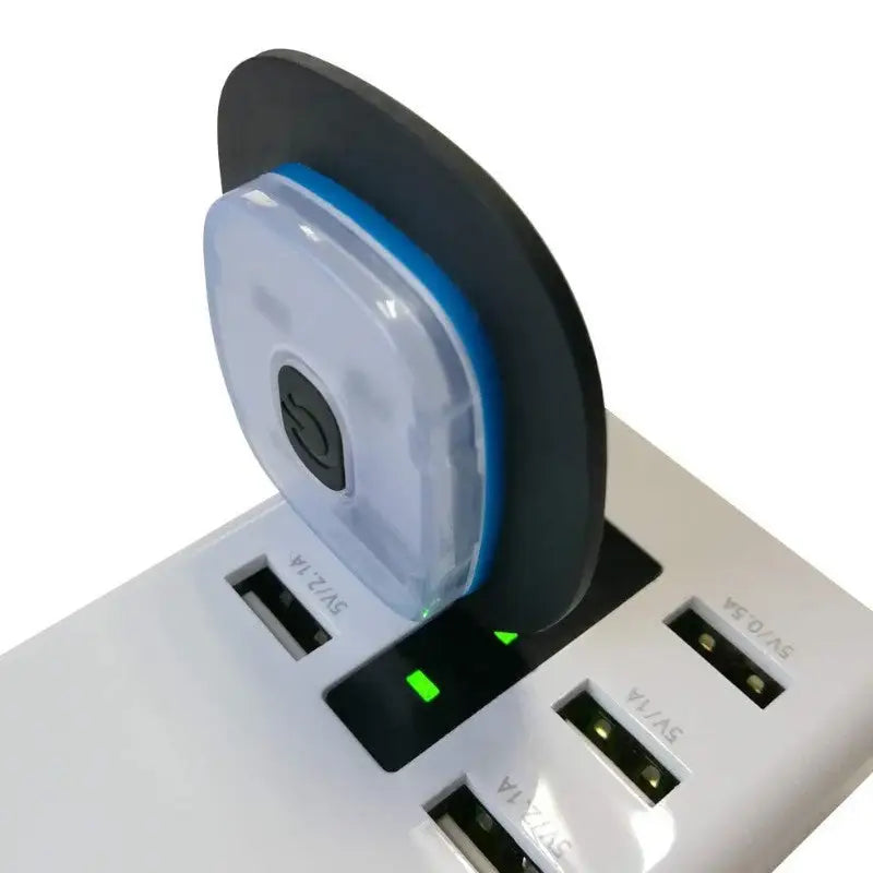 Mütze mit Stirnlampe