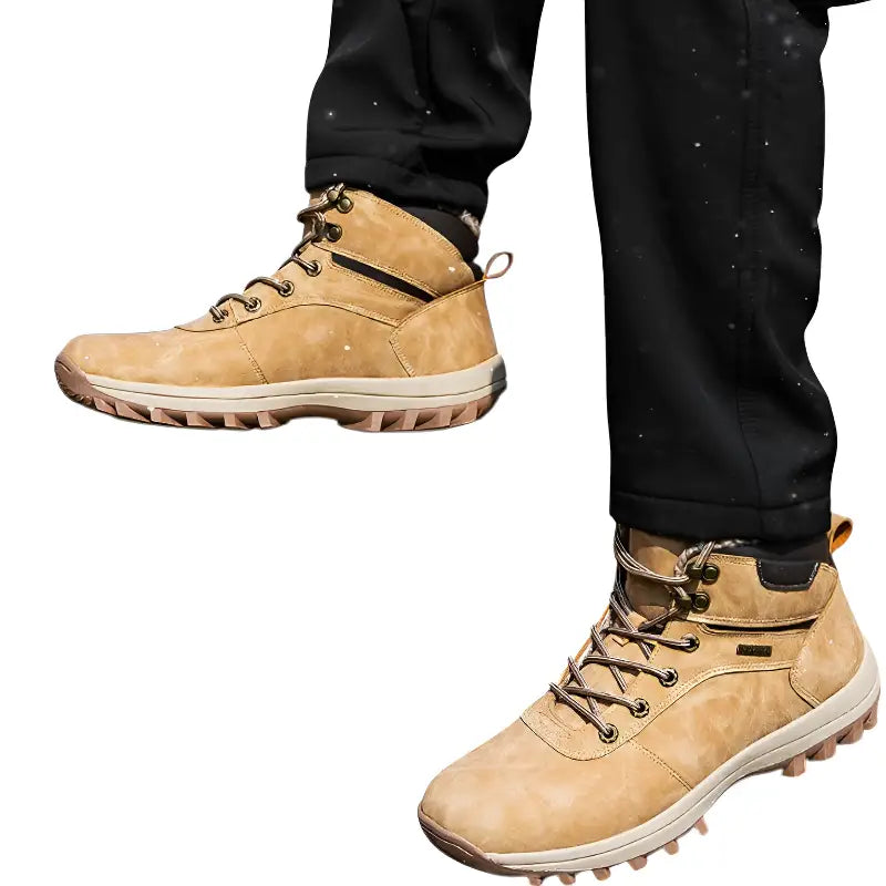 Wanderschuhe gefüttert