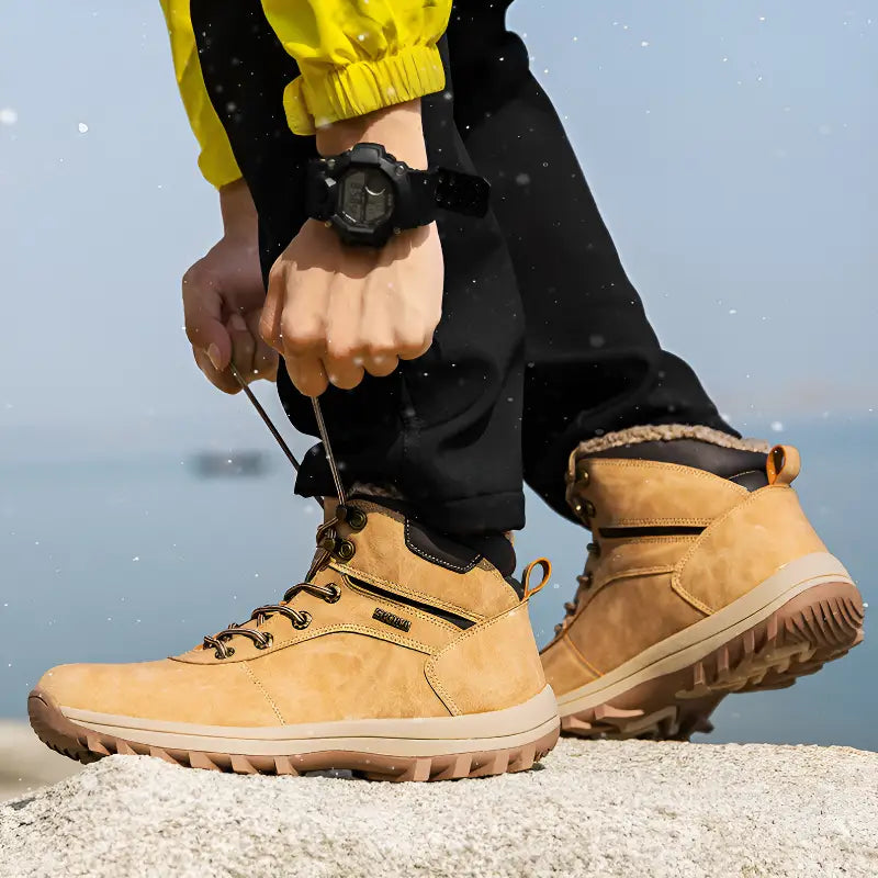 Wanderschuhe gefüttert