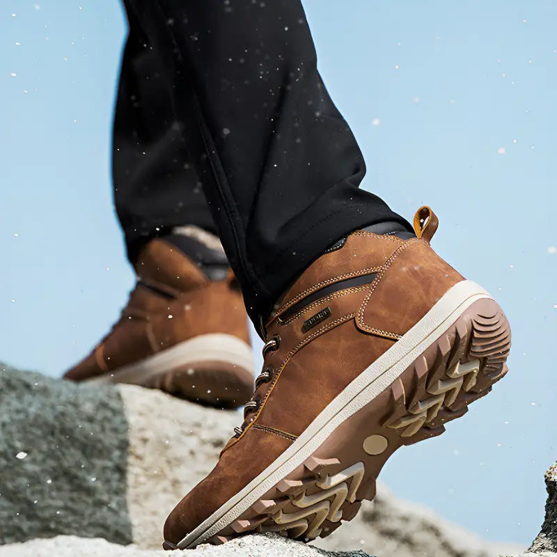 Wanderschuhe gefüttert