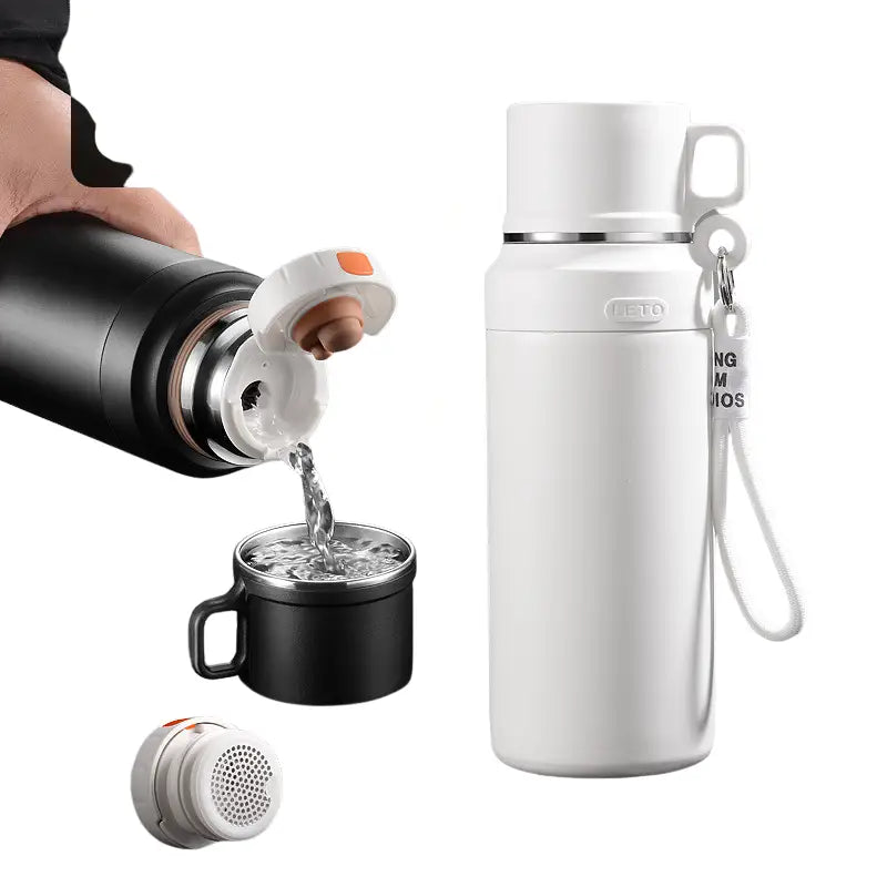 Isolierflasche mit Becher