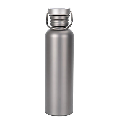 Titan Trinkflasche