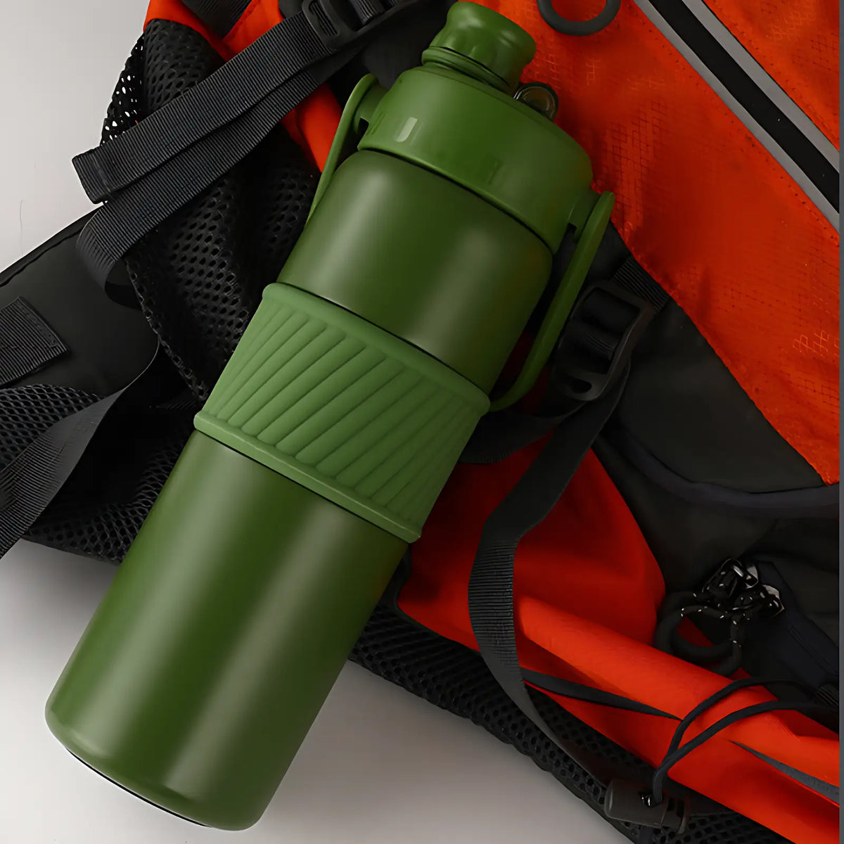 Isolierte Sport-Trinkflasche