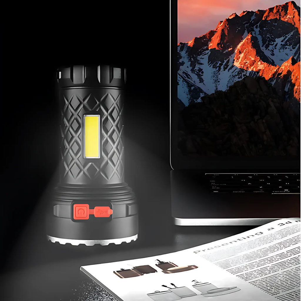 Leistungsstarke aufladbare Taschenlampe