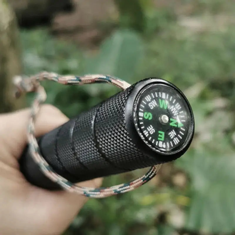 Militärausrüstung Survival