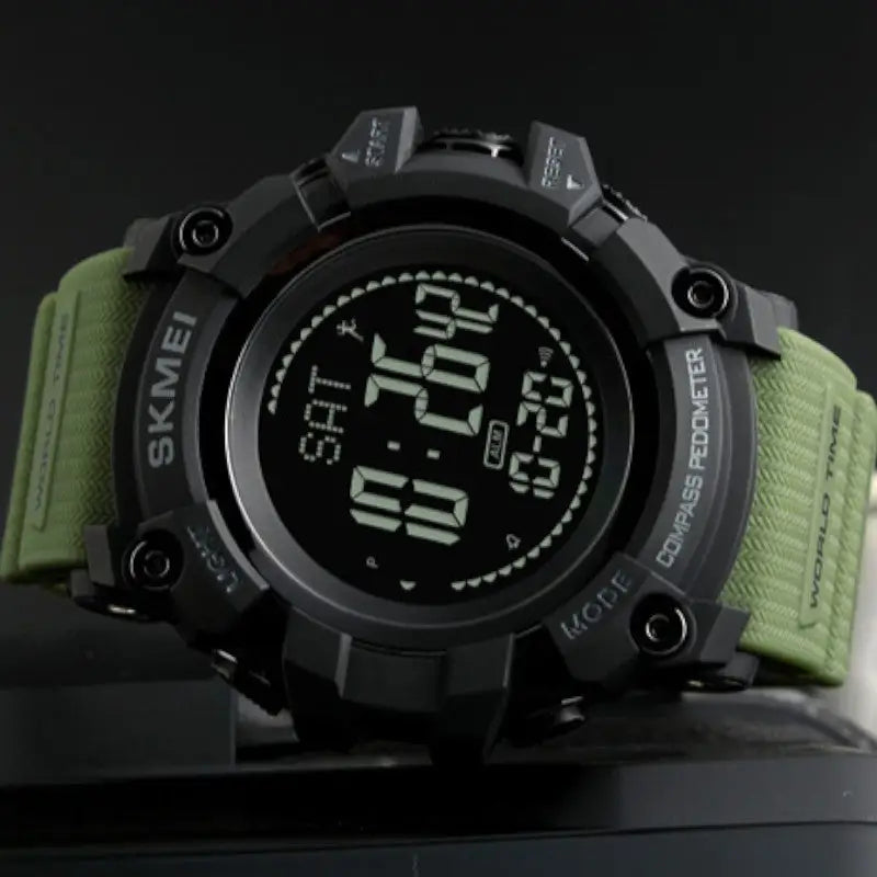 Sportuhr Herren Militär mit Barometer und Kompass