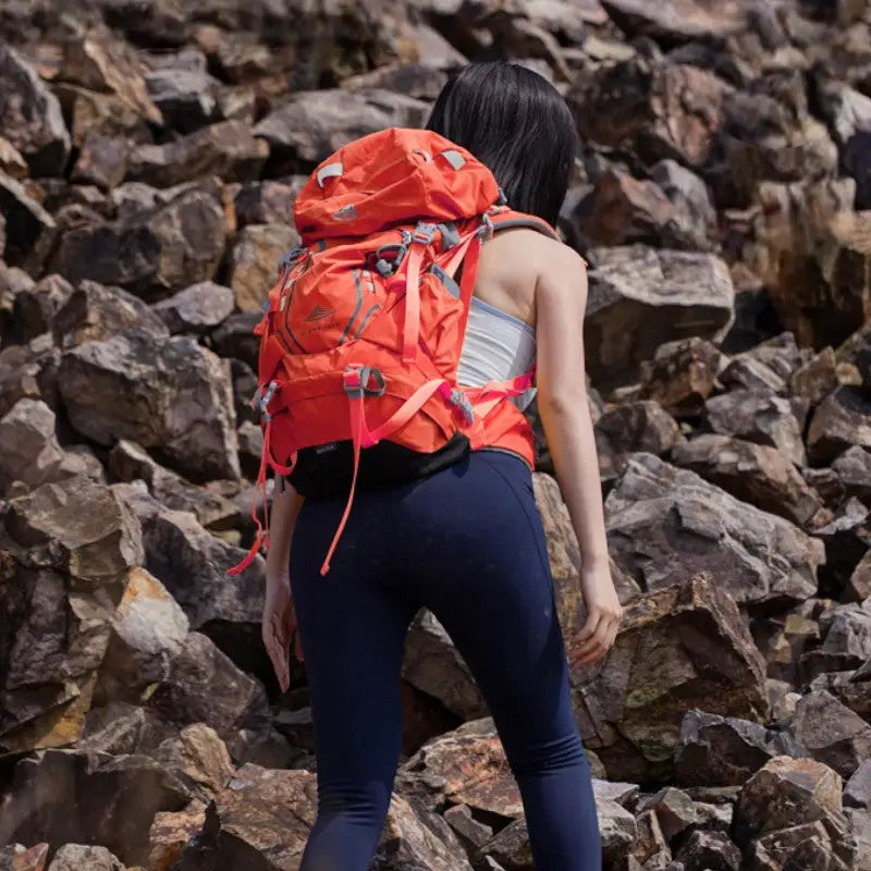 Wanderrucksack Damen 40 Liter - Seitenansicht