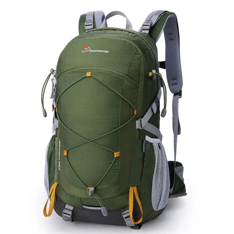 Moderner Wanderrucksack in Armeegrün