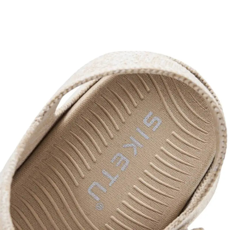 Trekkingsandalen Damen Leicht - im Einsatz