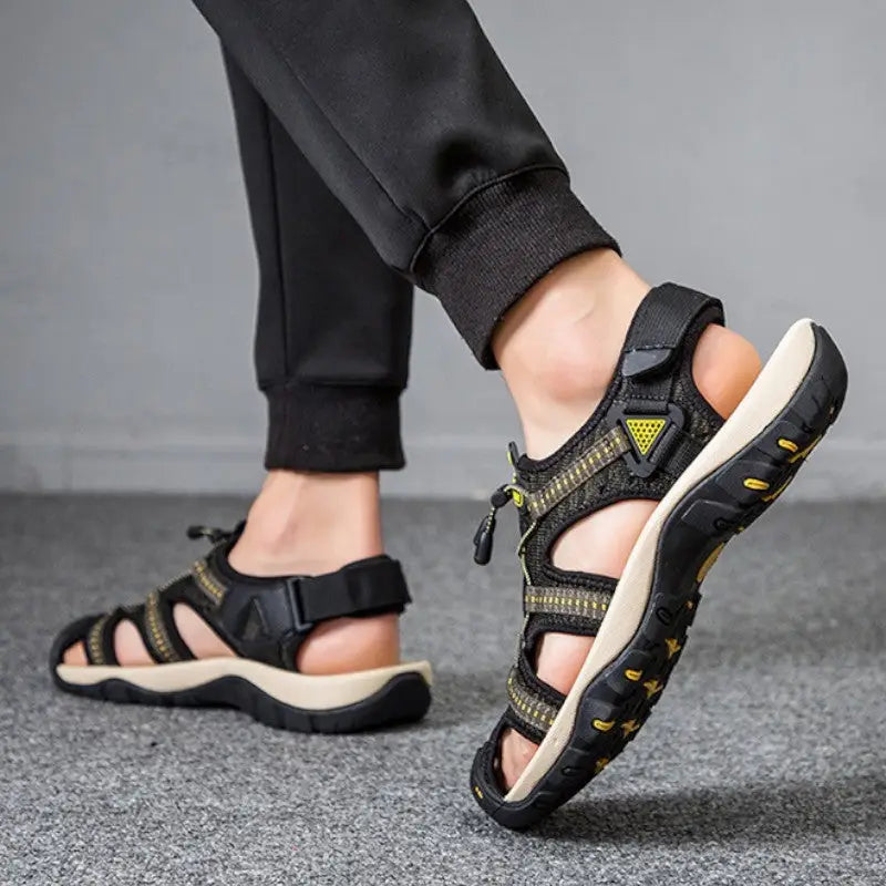 Geschlossene Trekkingsandalen Herren
