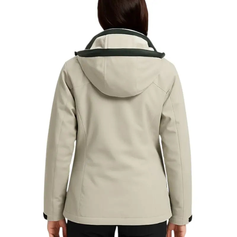 3 in 1 Wanderjacke Damen – Trageansicht